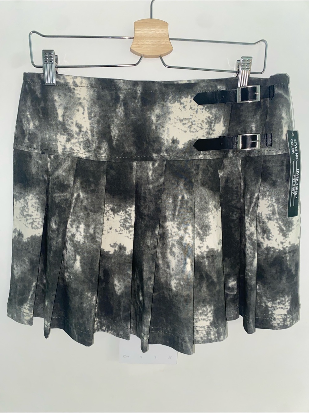 like an angel Black & White Tie-Dye Pleated Mini Skirt Size XL